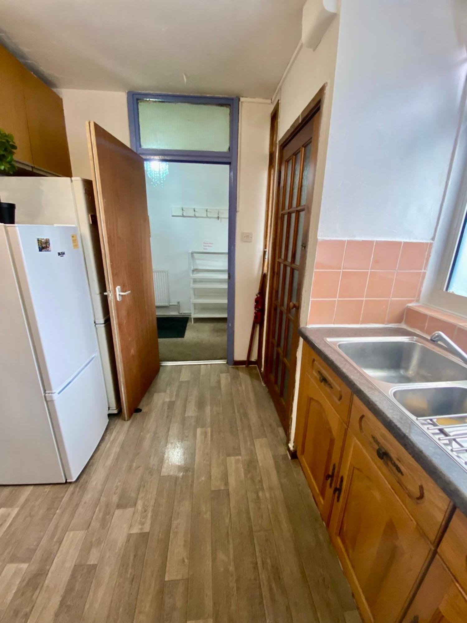 Cosy 3 Bed Apt, Old Truman Brewery! Brick Lane, London, E1 Luaran gambar